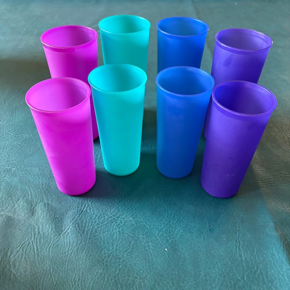 8 Tupperware Jewel tone tumblers # 115 # 107  12 and 16 oz glasses Picnic time!!